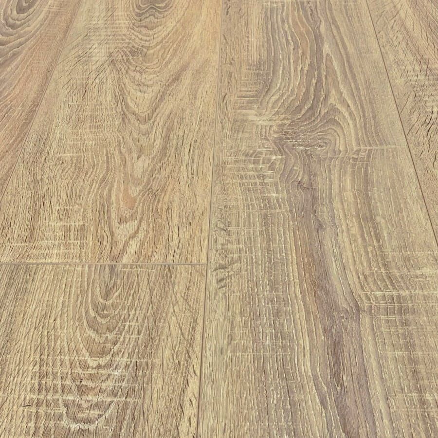 Sawcut Oak laminate flooring sample